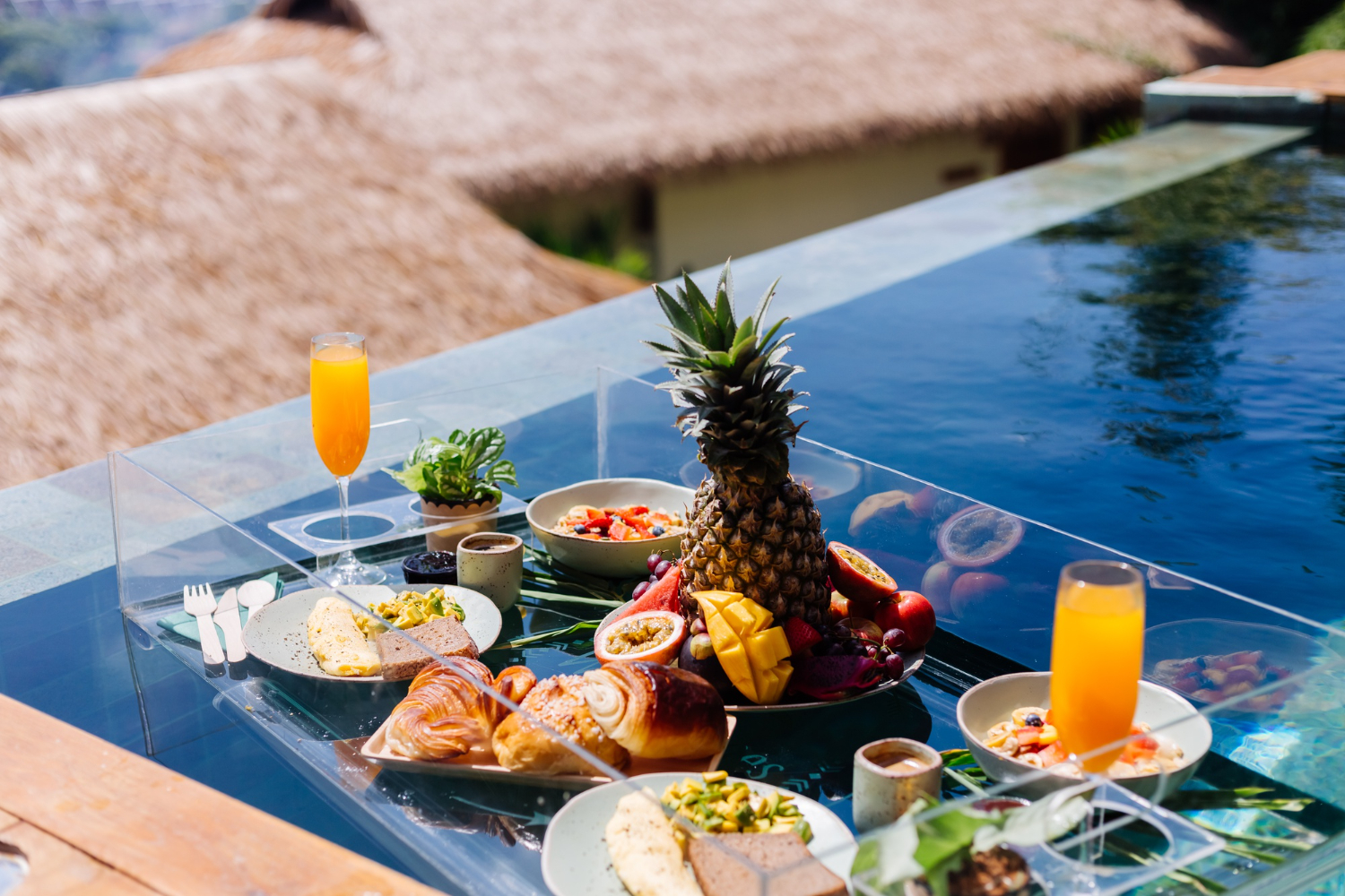 breakfast-food-swimming-pool храна-пътуване